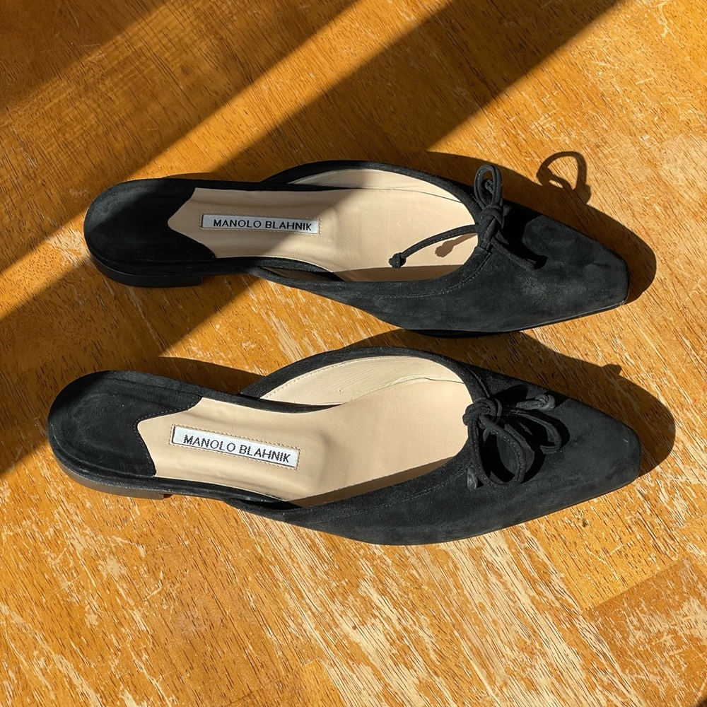 Manolo Blahnik Ballerimu mules black suede